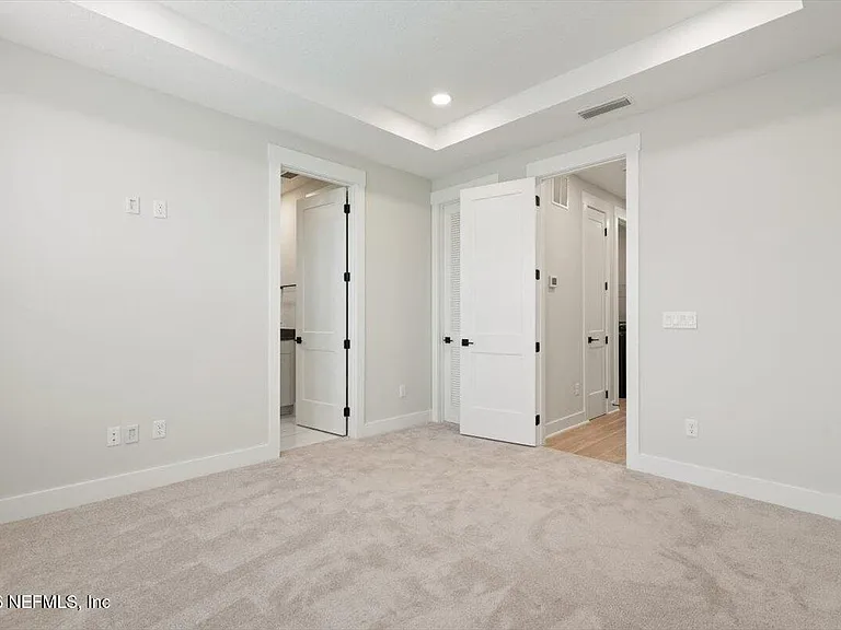 2056 Prudential Dr — Photo 15