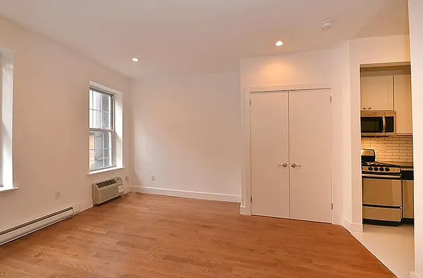 Rented by Corcoran | media 3