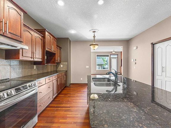 5th image of 3906 W 2nd St NW