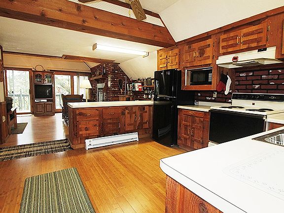 3rd image of W8537 Duck Creek Ln