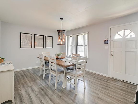 3rd image of 5411 Cherryview Ln
