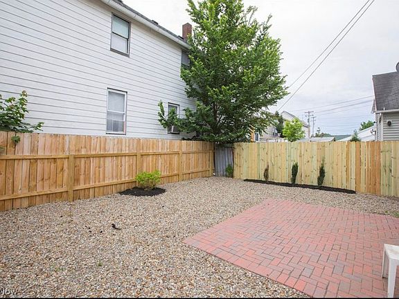 2nd image of 1853 W 57th St