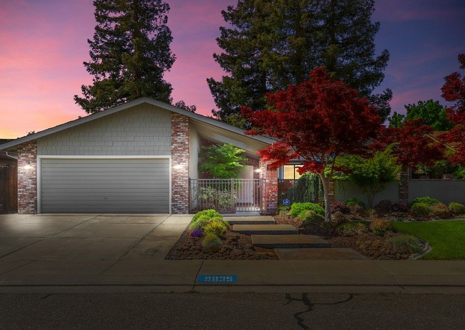 1st image of 9835 Country Meadow Dr