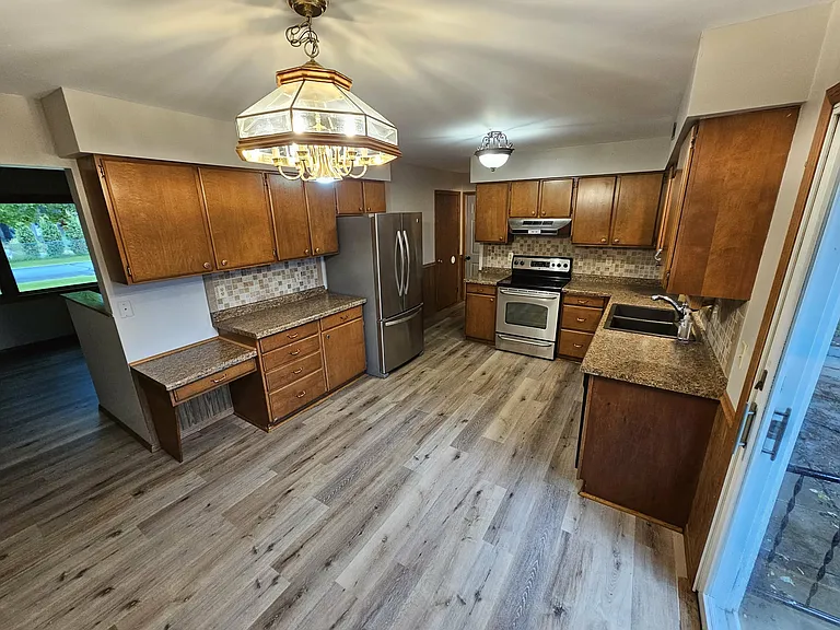 152760 Dahlia Ln — Photo 3