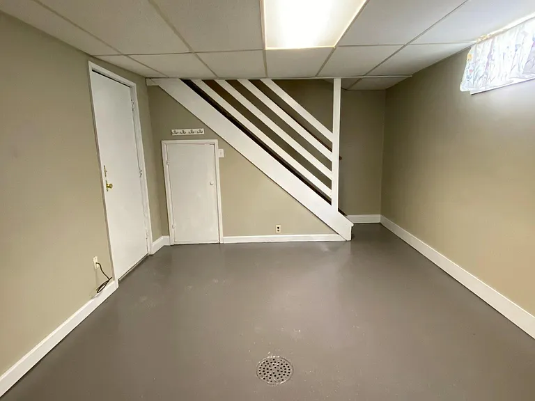 7631 Delmar Blvd #1 — Photo 12