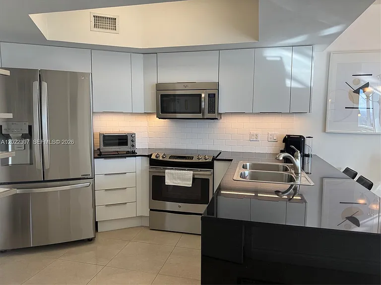 1750 N Bayshore Dr #3314 — Photo 5