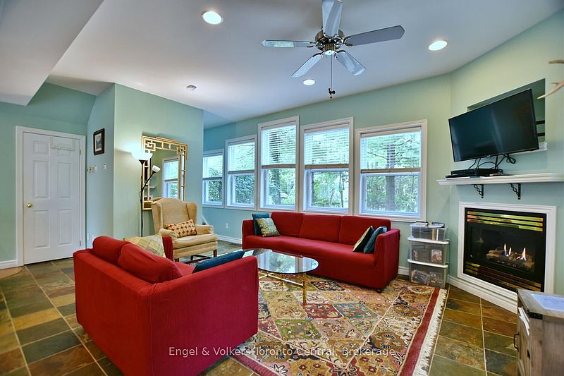 Wasaga Beach House for rent - 3 Bedrooms — photo 11