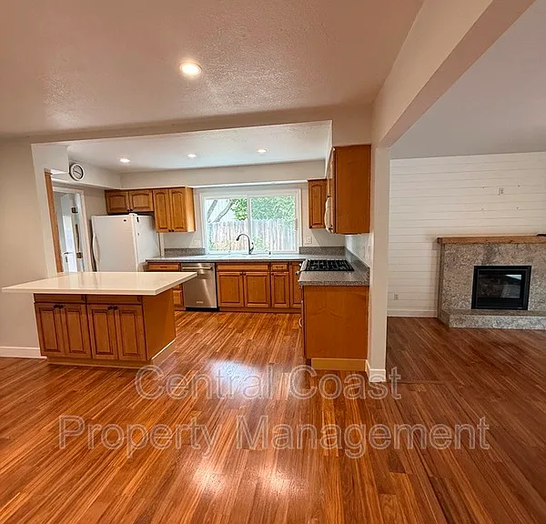 9465 Valley Oak Way — Photo 12