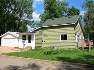 815 W Waupaca St, New London, WI 54961