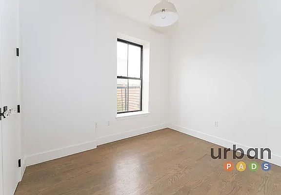 4th image of 835 De Kalb Ave #3D