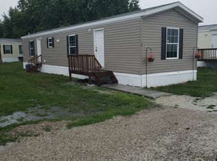 1513 County Road 2300 N #18, Urbana, IL 61802
