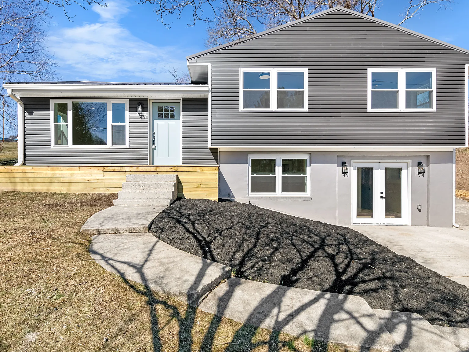 3 bed, 2.5 bath, 1748 sqft, $2,100 — Photo 3