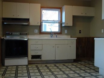 3rd image of 3010 Pedersen Dr