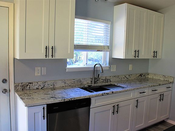 5th image of 4535 Witches Hollow Ln
