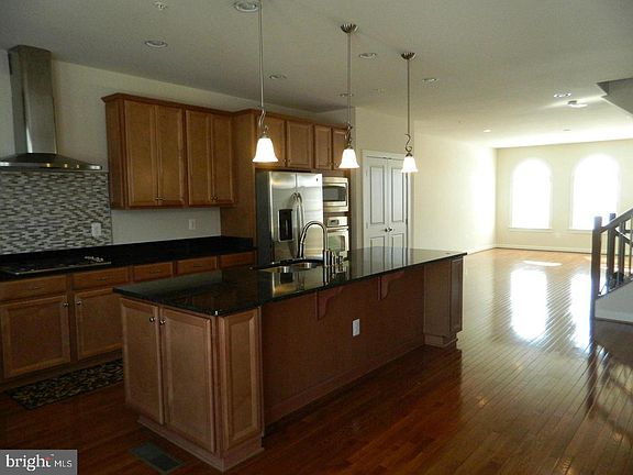 5th image of 10123 Wootton Crest Way