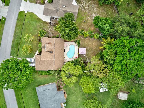 5th image of 2474 SE Fruit Ave