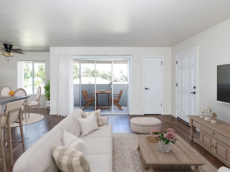 2x1 Living Room