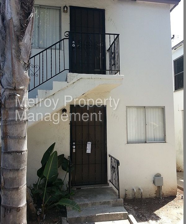 1st image of 2123 1/2 Grand Ave