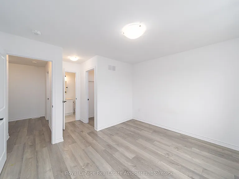 12 Hay Ln — Photo 17