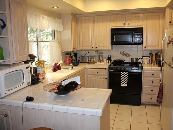 5th image of 13401 Lochrin Ln