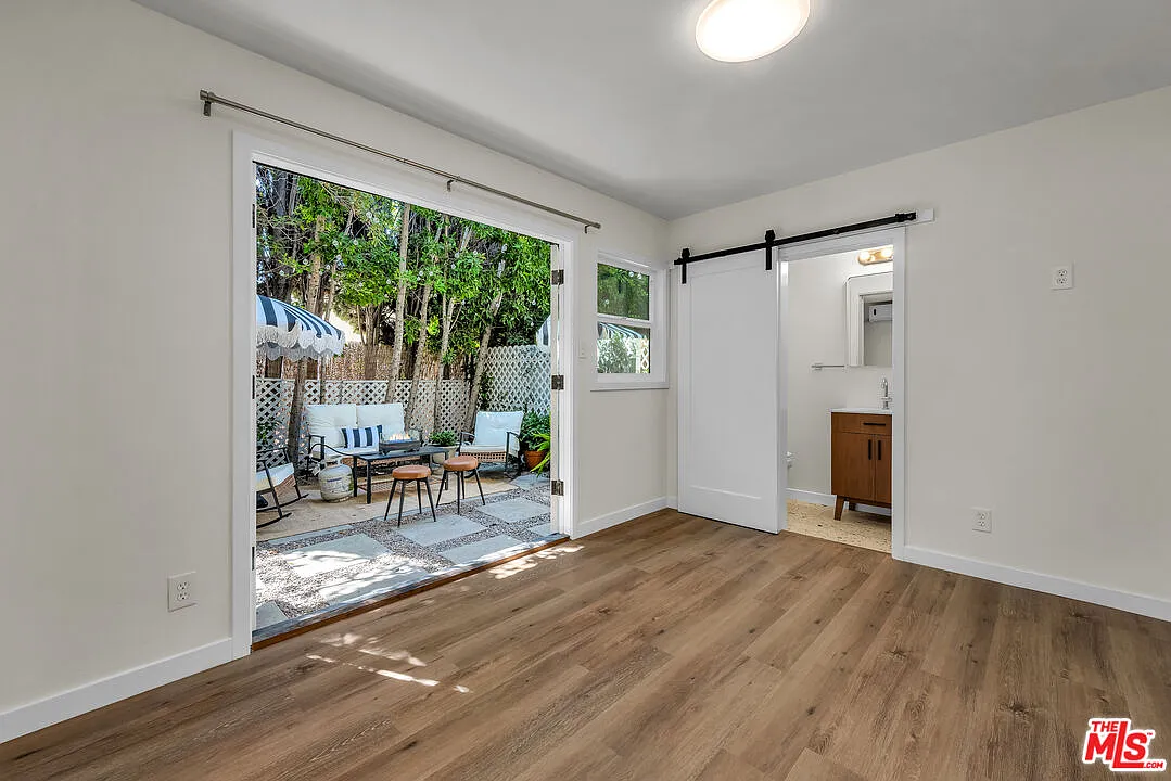 Studio, $3,350 — Photo 4