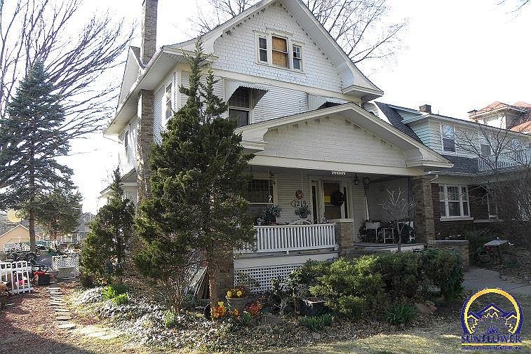 2nd image of 1219 SW College Ave