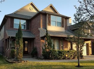 102 Deer Plain Dr, Spring, TX 77389