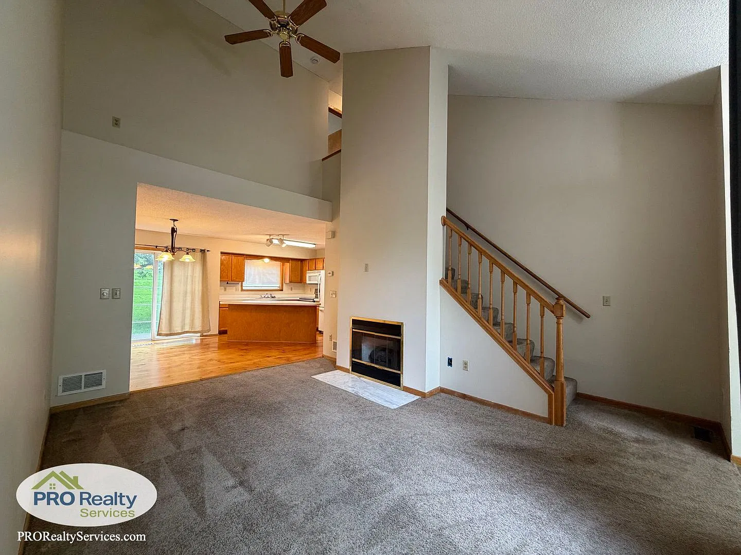 2 Bedroom Townhome in Woodbury — Photo 2