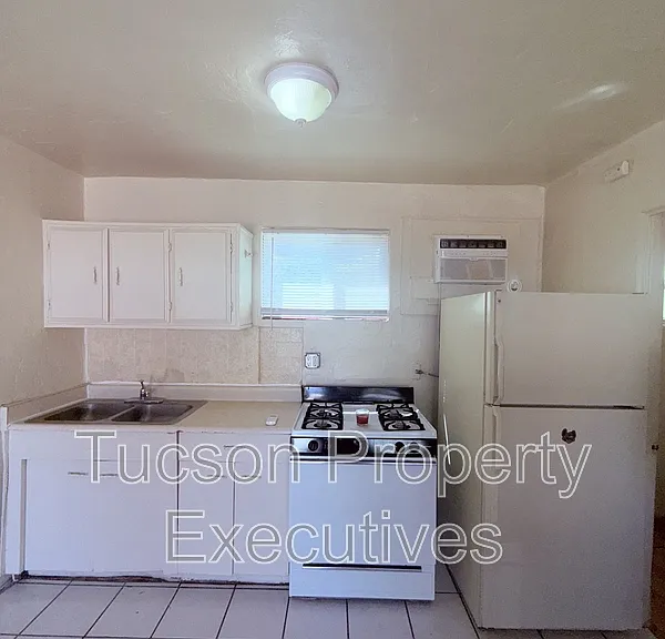 1435 E Benson Hwy #15 — Photo 1