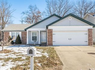 106 Barrington Dr, Saint Peters, MO 63376