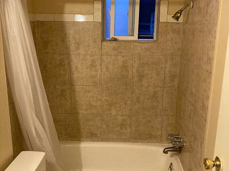 204 E Browning Ave #7 — Photo 6
