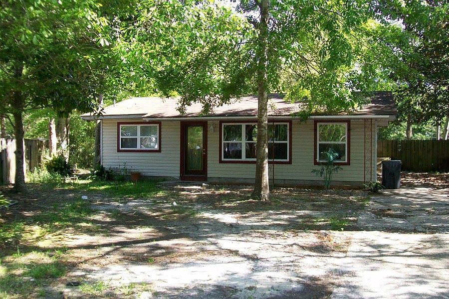 1st image of 125 Sherwood Cir