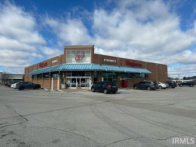 1st image of 25 Bills Blvd