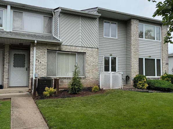 695 Barlow Ave, Staten Island, NY 10312