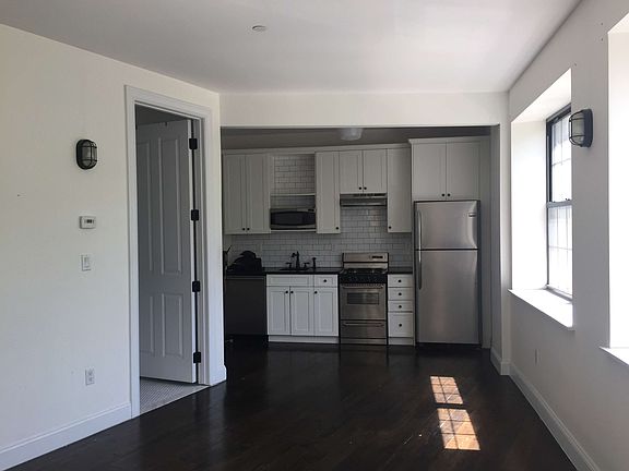 2nd image of 635 Driggs Ave APT 2H