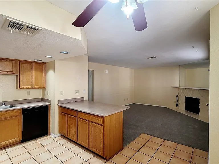 1204 Observation Dr #101 — Photo 5