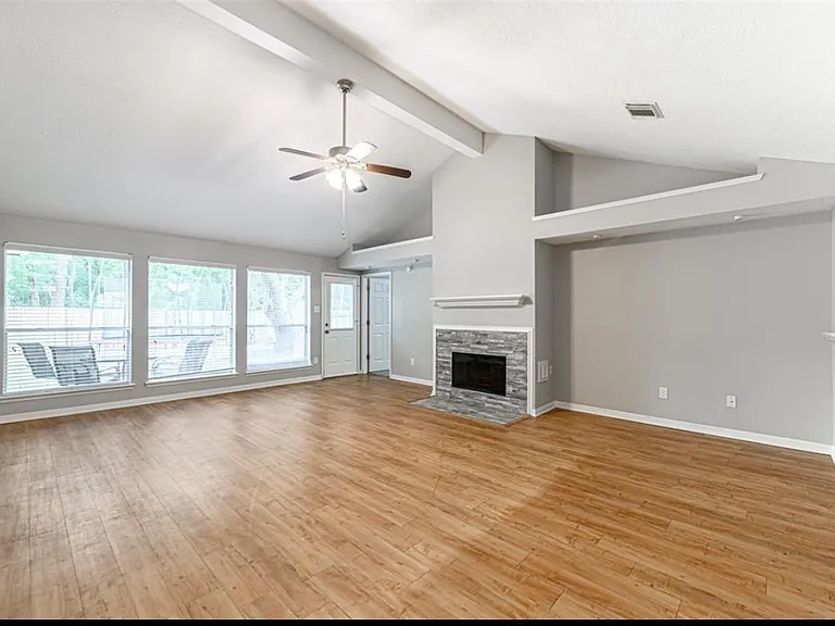 3730 Cyril Dr — Photo 4