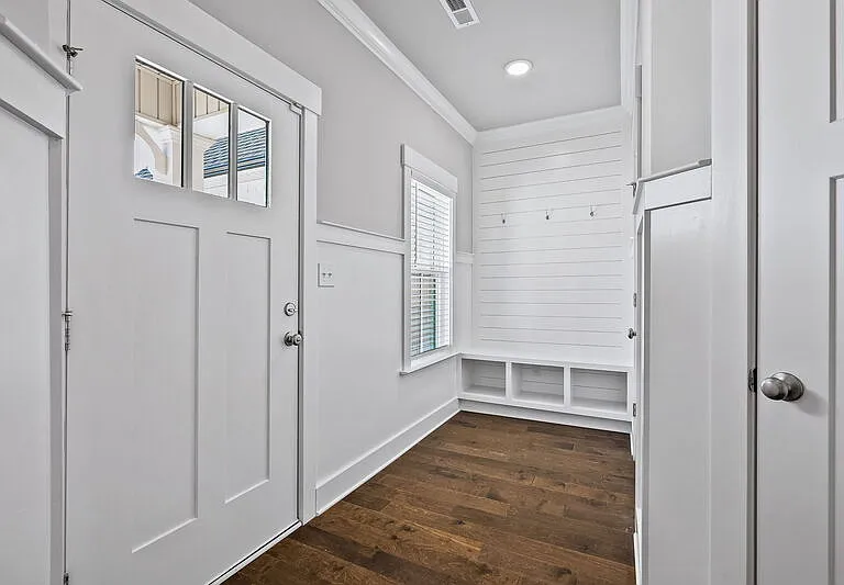 411 Raleigh Elm Dr SW — Photo 3