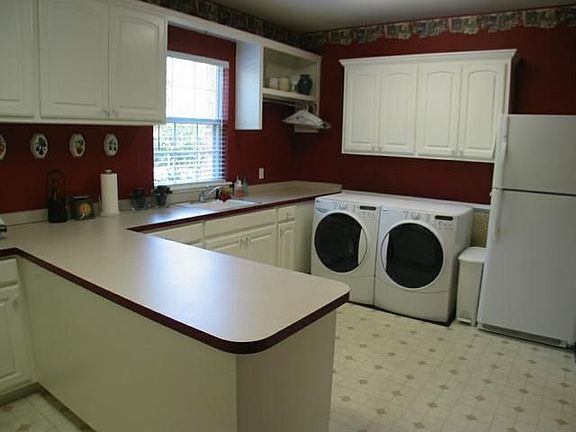 5th image of 2601 S Austin Ct