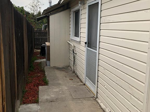 Back of cottage, utility area