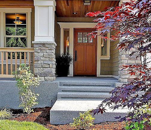 Charming Street Appeal