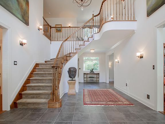 5th image of 33 Buena Vista Ave