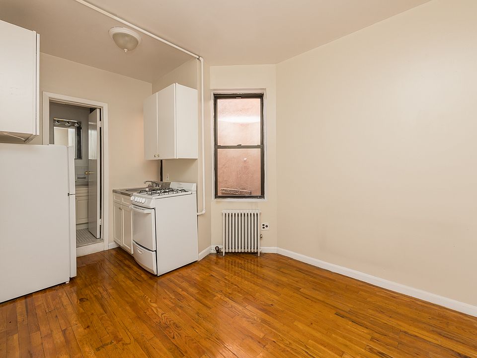 1st image of 97 E 7th St APT 20