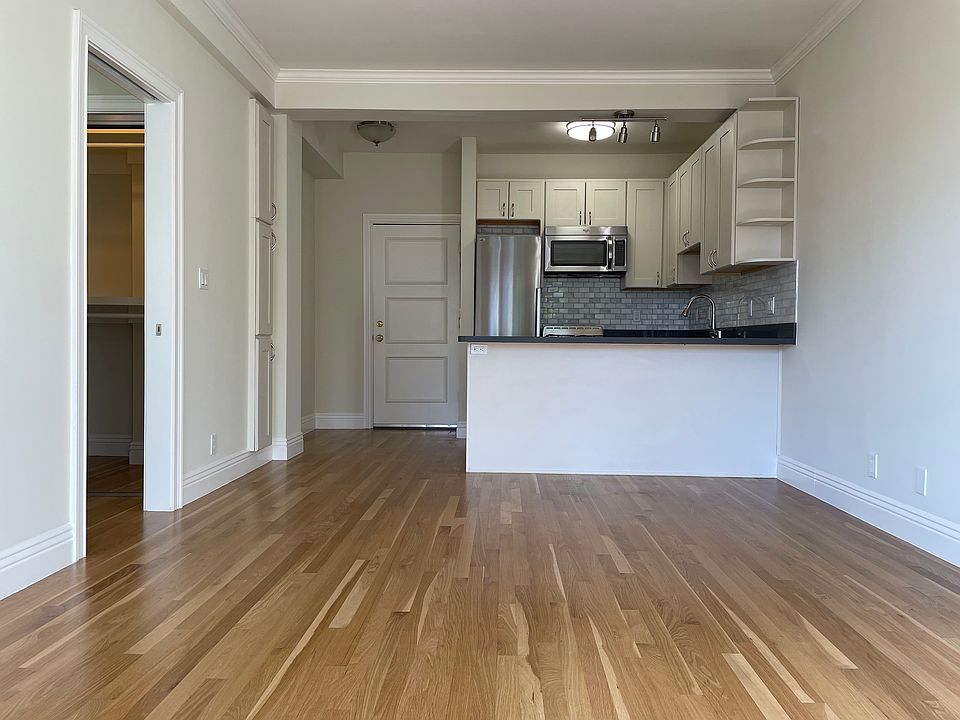 1st image of 2165 Larkin St #202