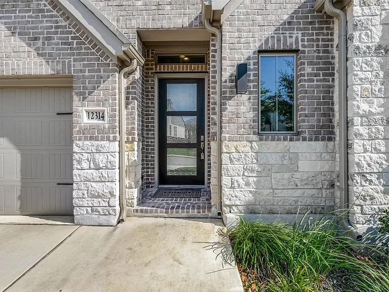 12314 Fort Travis — Photo 10