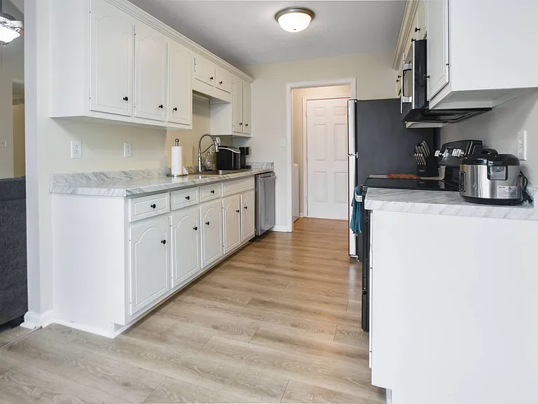 3847 Margie Ct — Photo 6