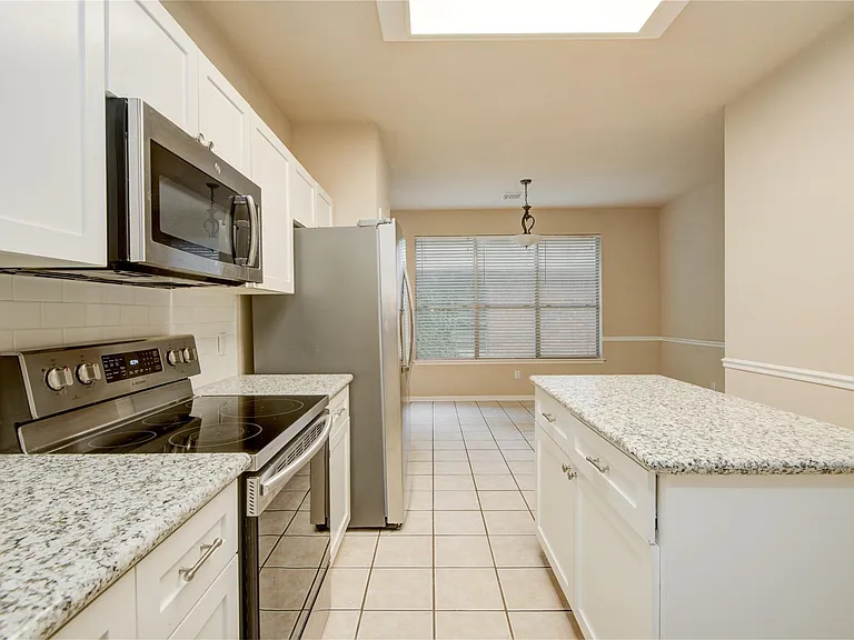 18422 Auburn Woods Dr — Photo 22