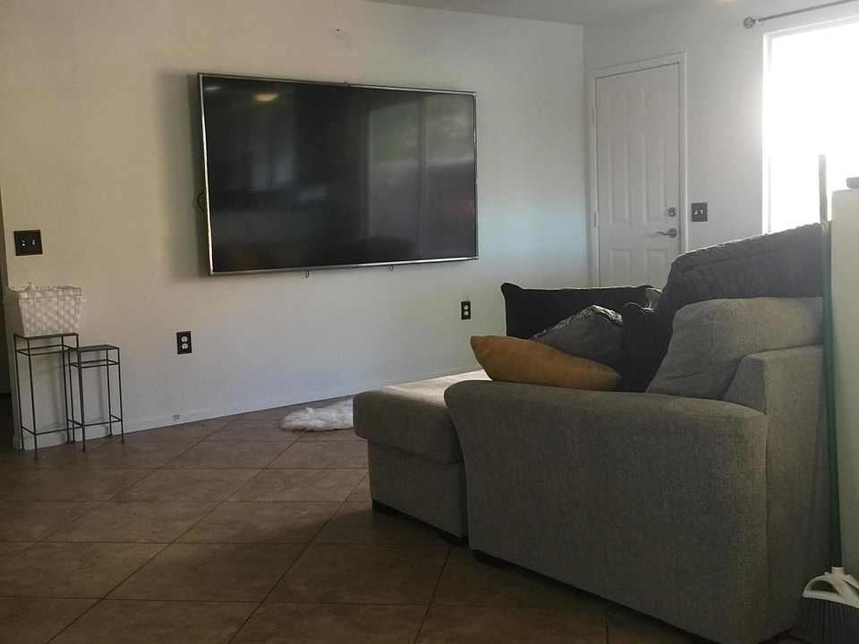 2nd image of 85812 Avenida Grace