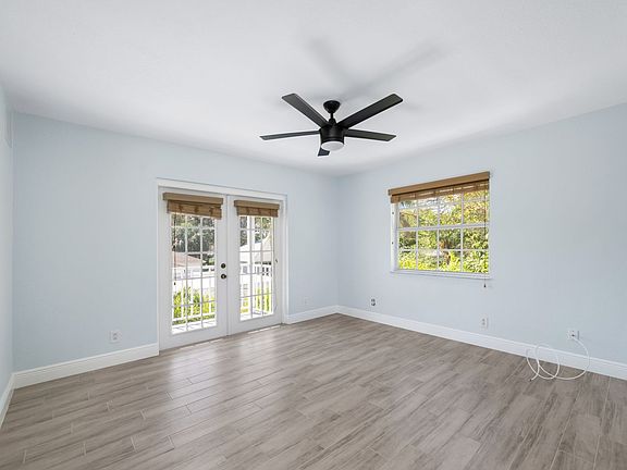 4th image of 5207 N Flagler Dr APT 1