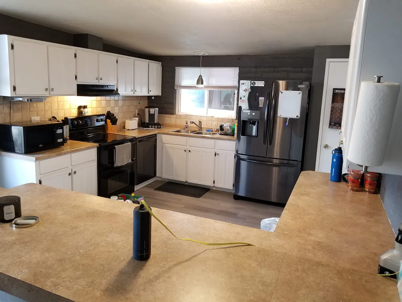 3 bed, 9212 sqft, $2,000 — Photo 3